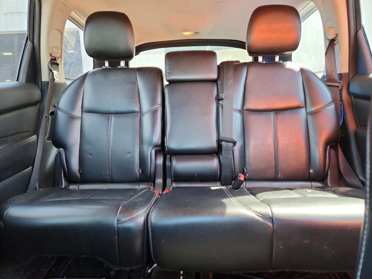 2015 Nissan Pathfinder sl