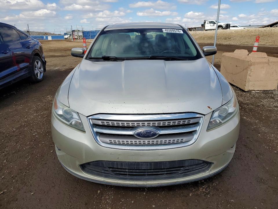 2010 Ford Taurus sel