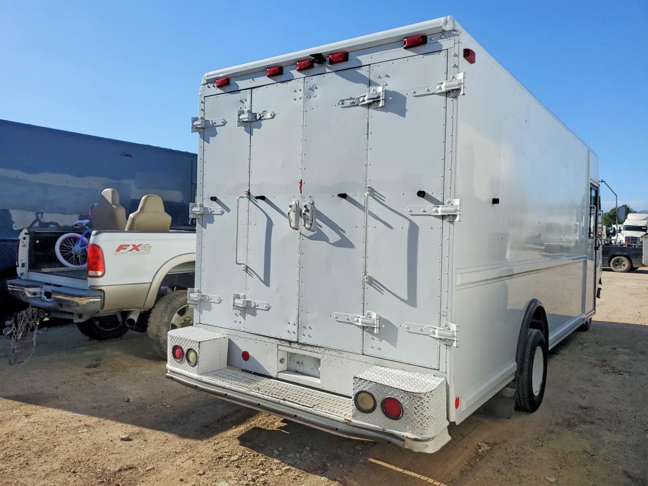 2003 Ford Econoline E350 Super Duty Stripped Chassis