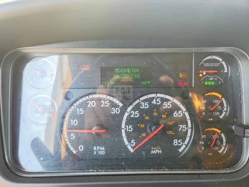 2022 Freigliner 2022 Freightliner Business Class M2 BOX Truck