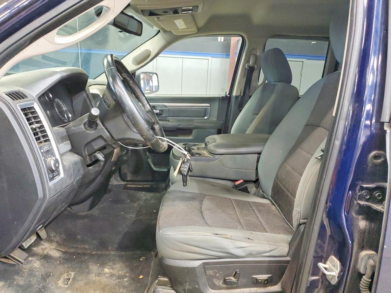 2013 Dodge RAM 1500 SLT