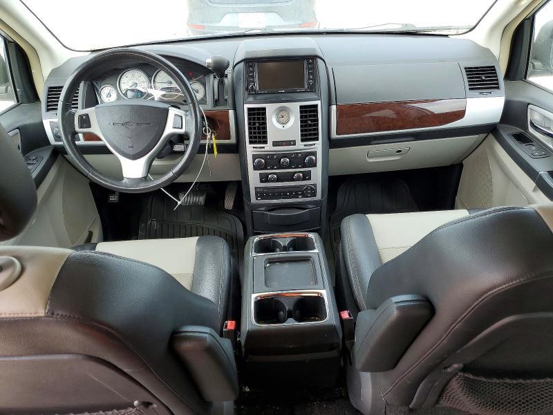 2010 Chrysler Town & Country Touring Plus