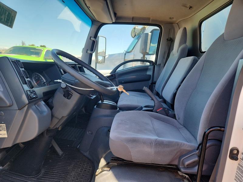 2019 Isuzu NPR XD BOX Truck