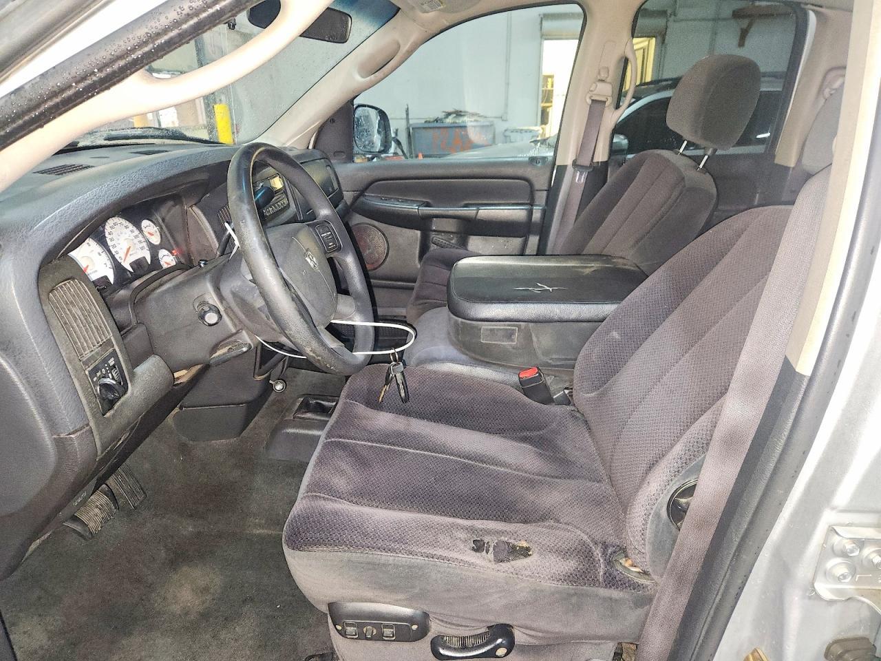 2005 Dodge RAM 1500 ST
