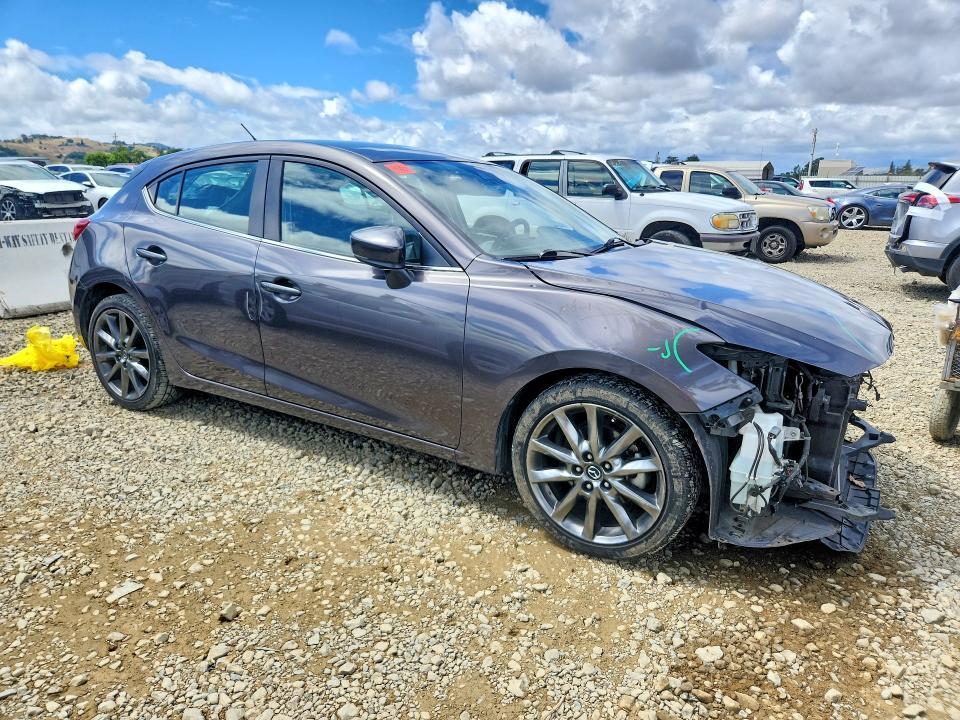 2018 Mazda 3 Touring