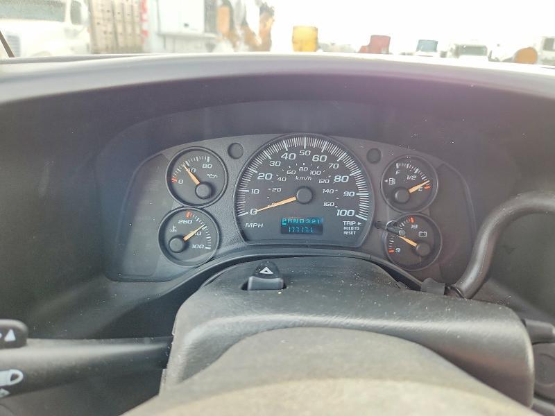 2005 Tilhulp 2005 GMC Savana Shuttle Bus