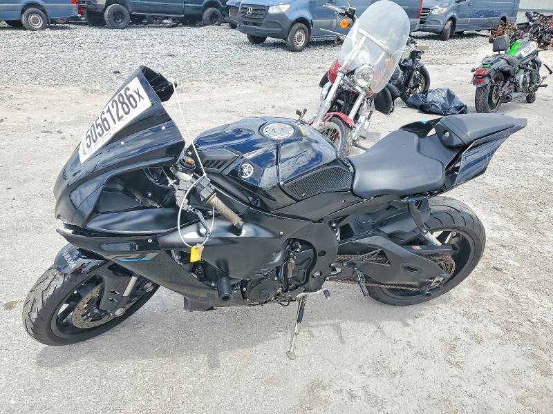 2023 Yamaha YZFR1