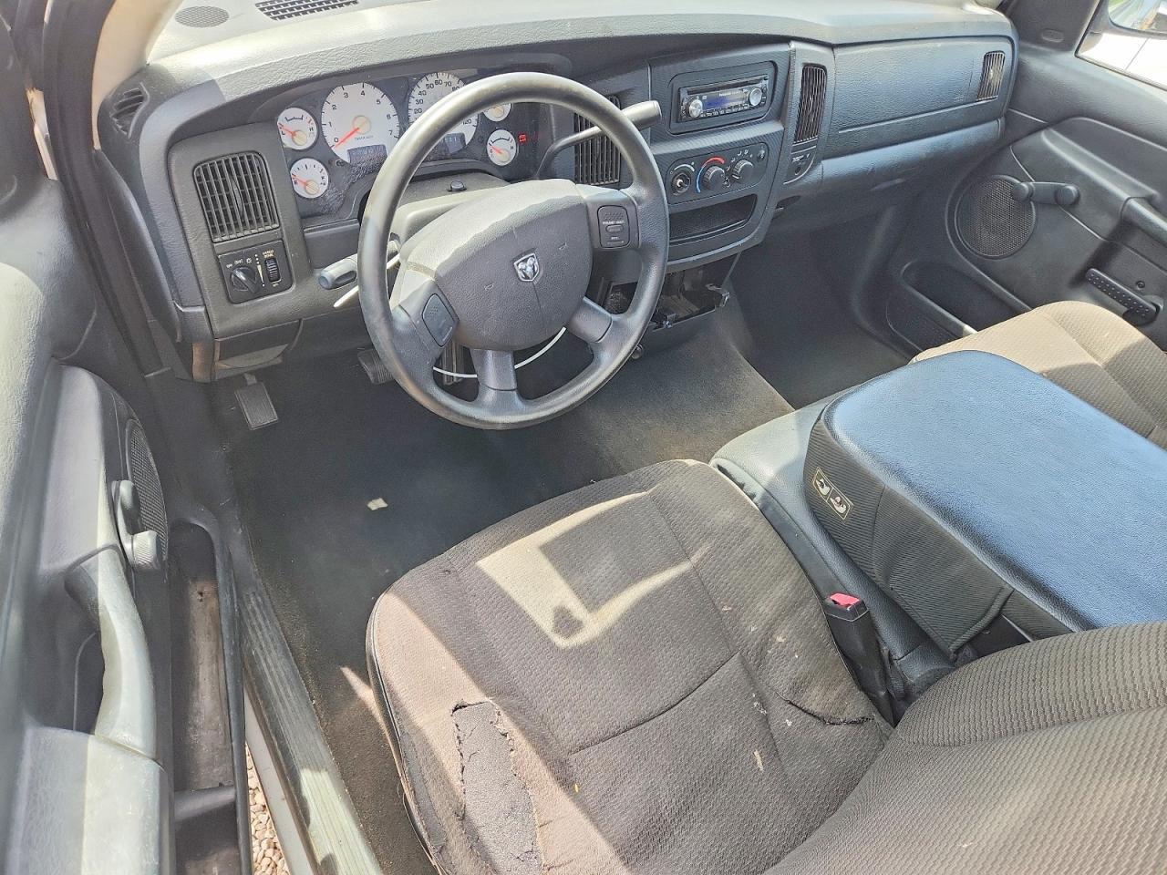 2005 Dodge RAM 1500 ST