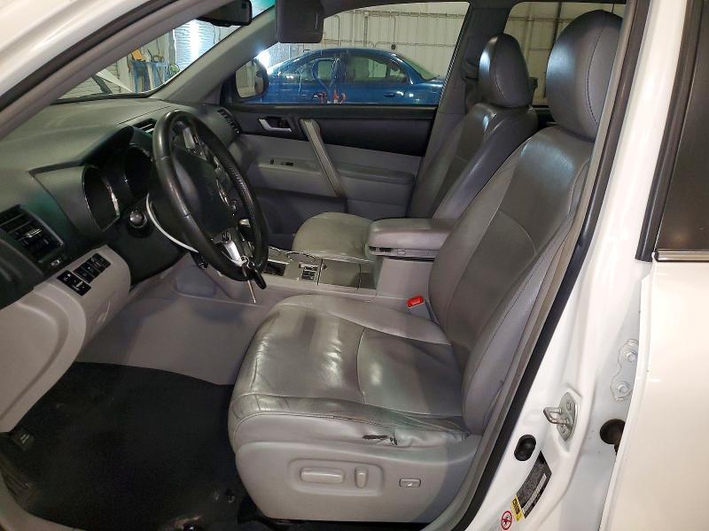 2012 Toyota Highlander se