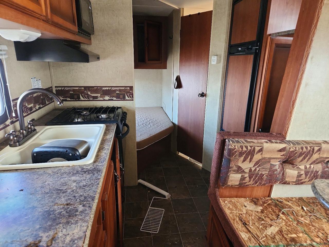 2014 Kz-Rv Sportsmen Camper