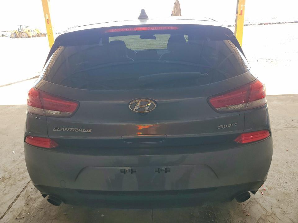 2018 Hyundai Elantra gt Sport