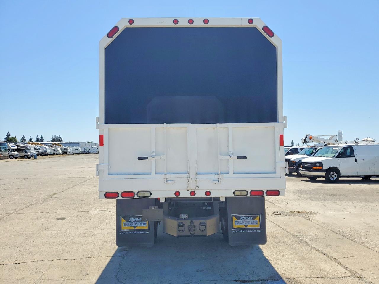 2015 Ford F650 Super Duty Chipper Truck