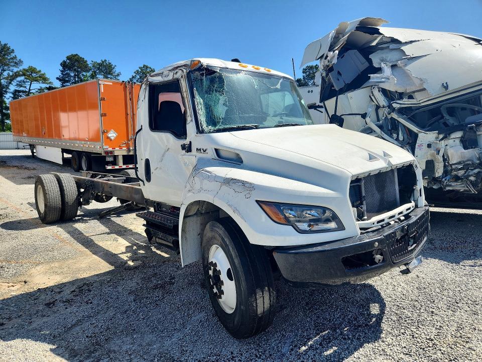 2024 International Mv607-box Truck