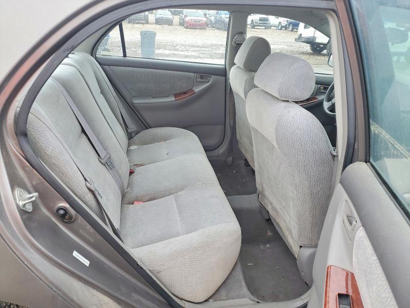 2004 Toyota Corolla le