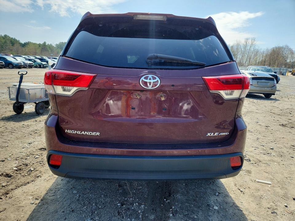 2018 Toyota Highlander xle