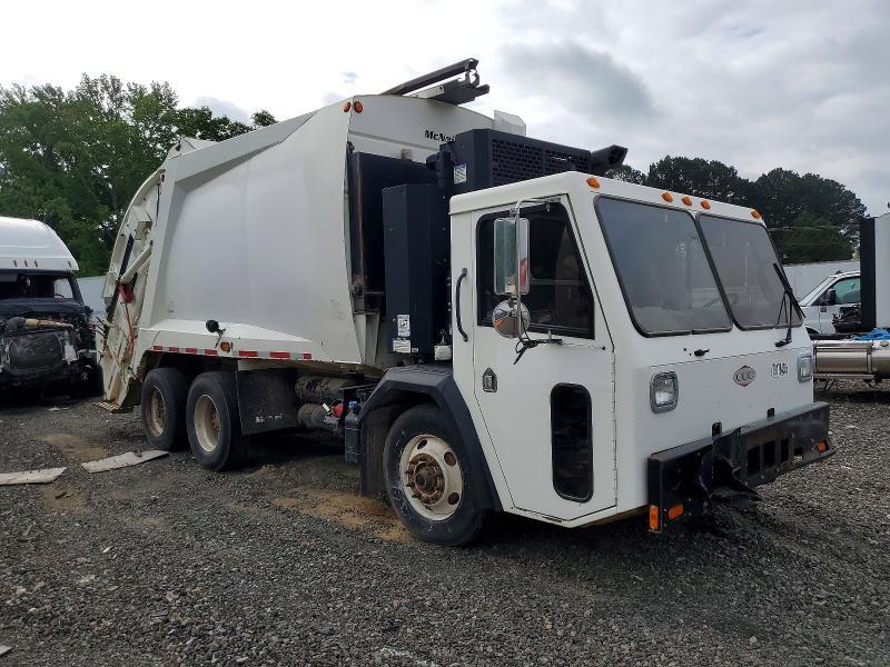 2015 Crane Carrier Low Entry