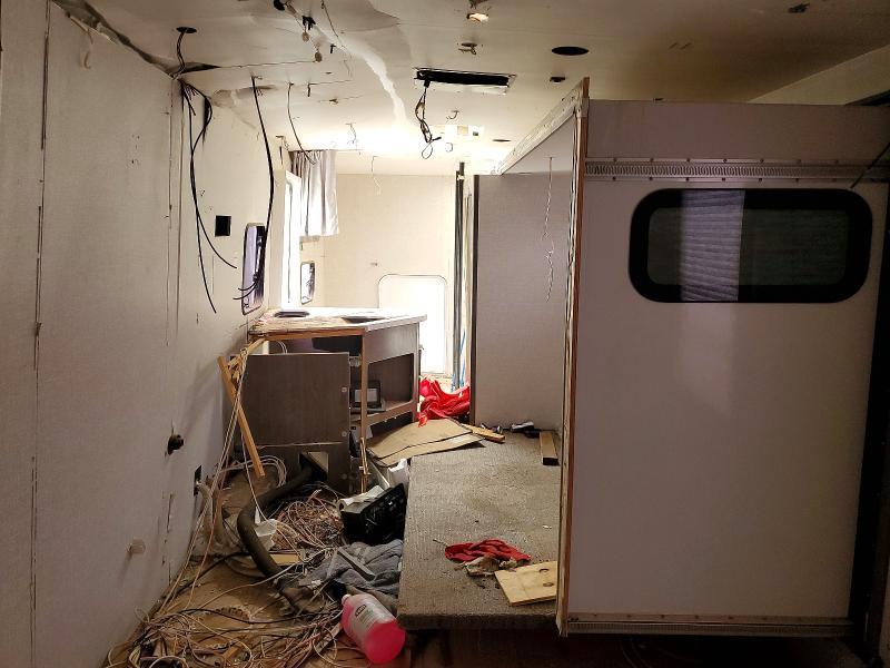 2023 Lance Recreational Vehicle (RV)