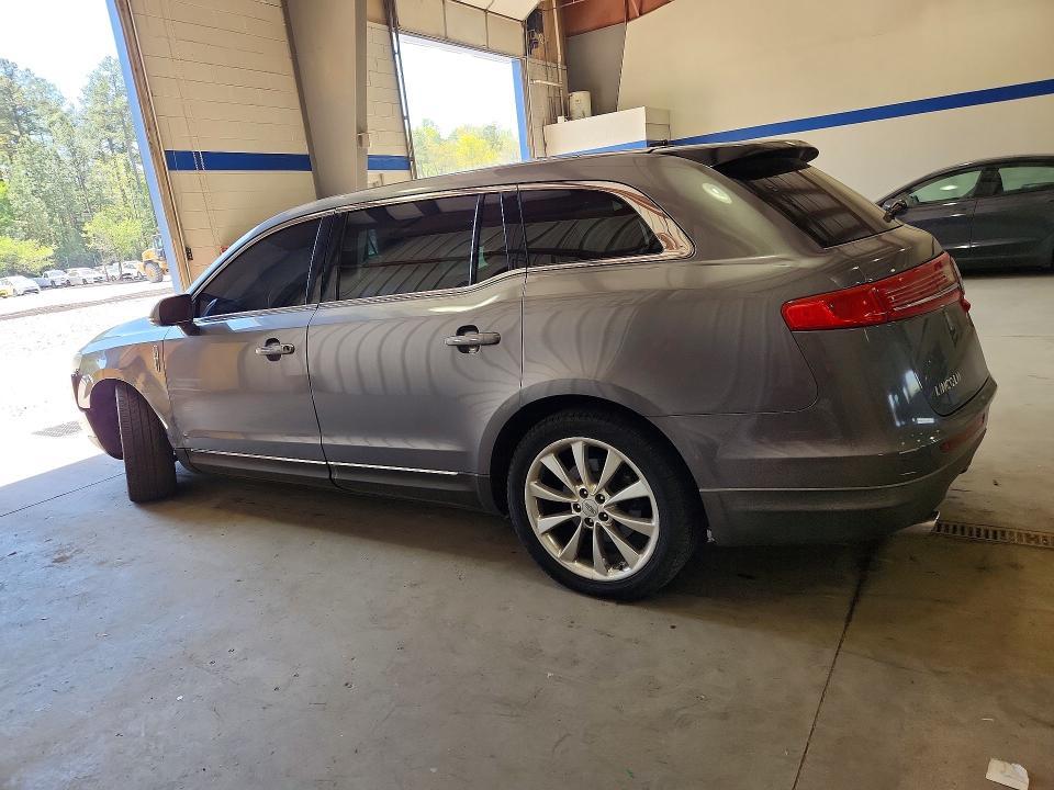 2010 Lincoln MKT