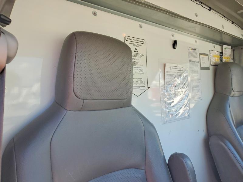 2022 Ford E350 BOX Truck