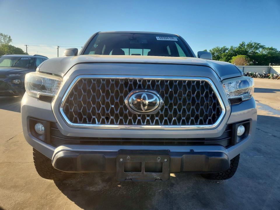 2018 Toyota Tacoma trd Off-road