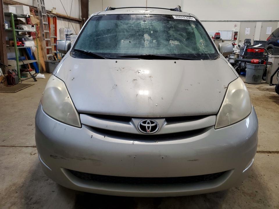 2007 Toyota Sienna ce 7-passenger
