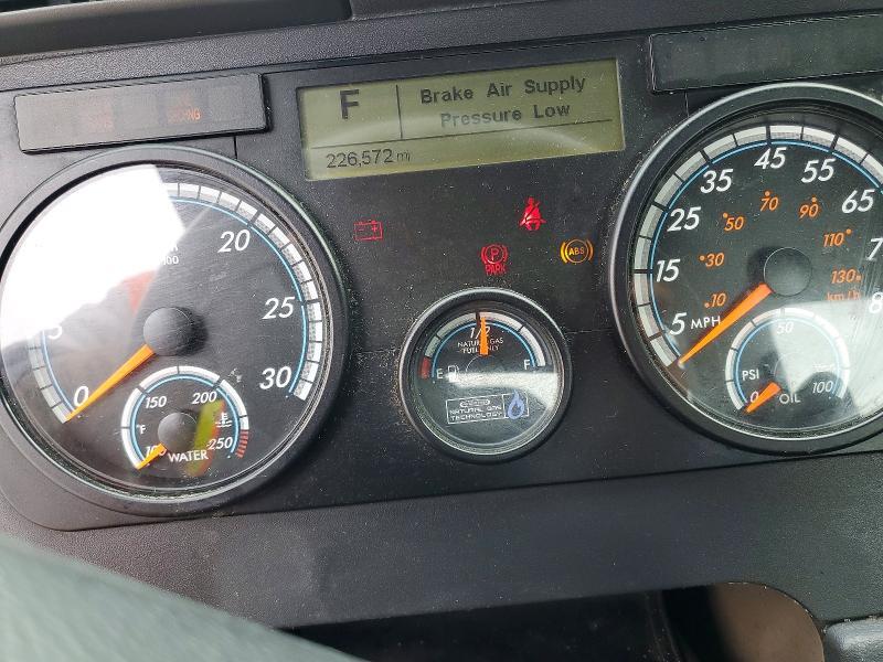 2018 Freigliner 2018 Freightliner Cascadia 113 Semi Truck