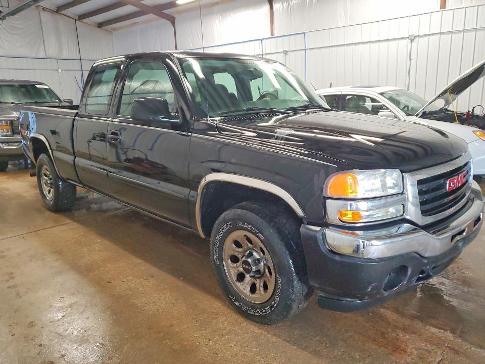 2005 GMC Sierra 1500 4WD
