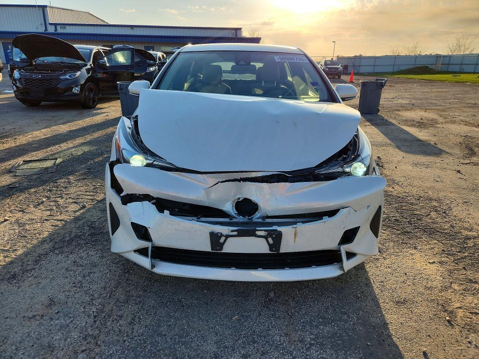 2018 Toyota Prius two