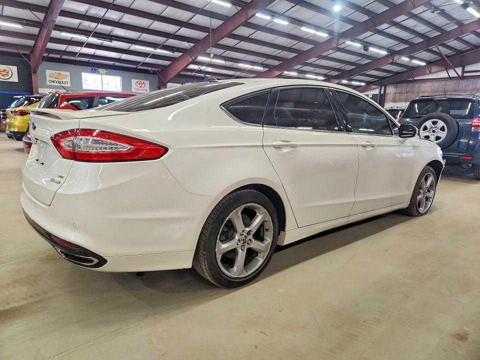 2016 Ford Fusion se