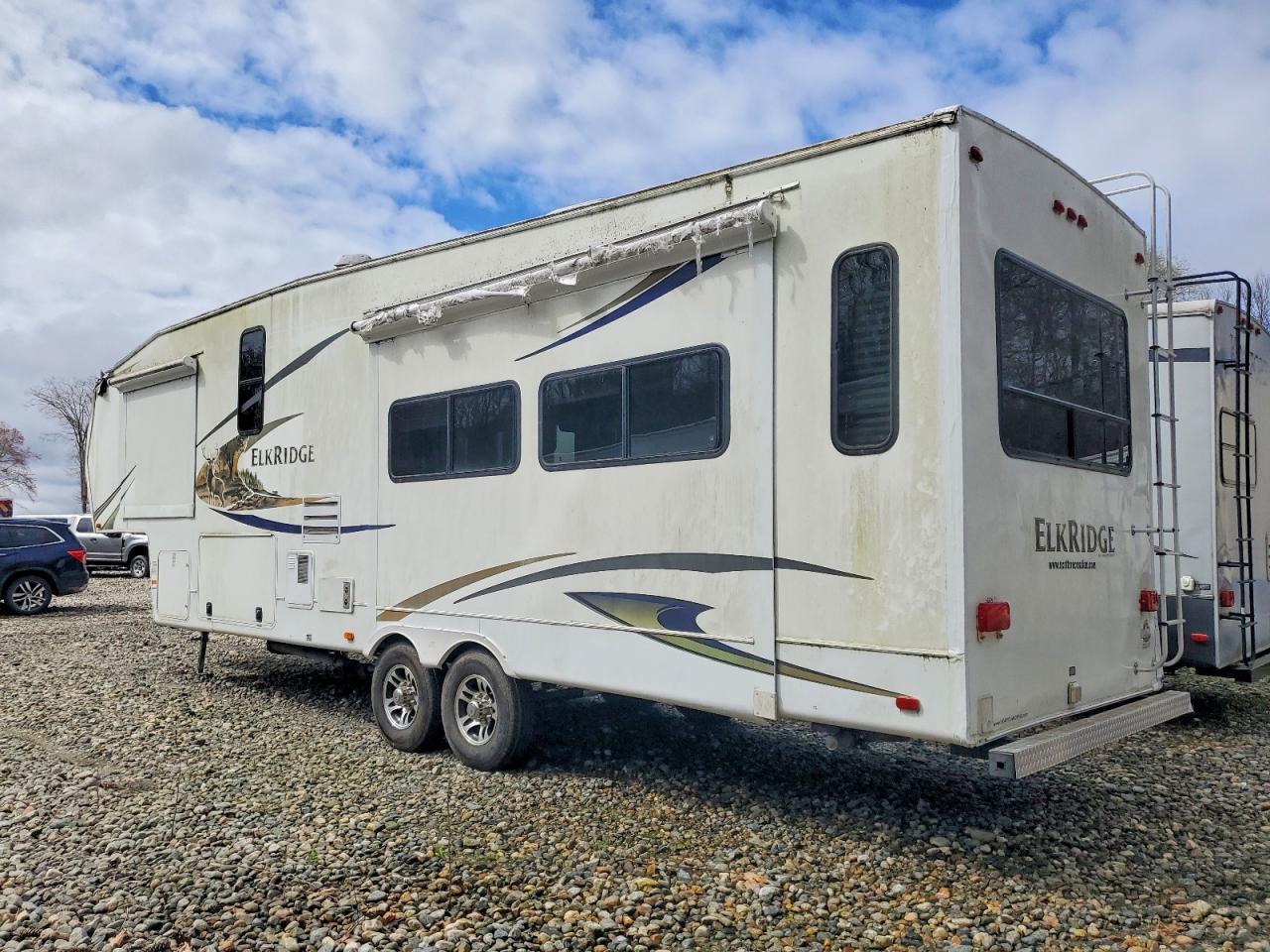 2011 Heartland Elkridge Camper