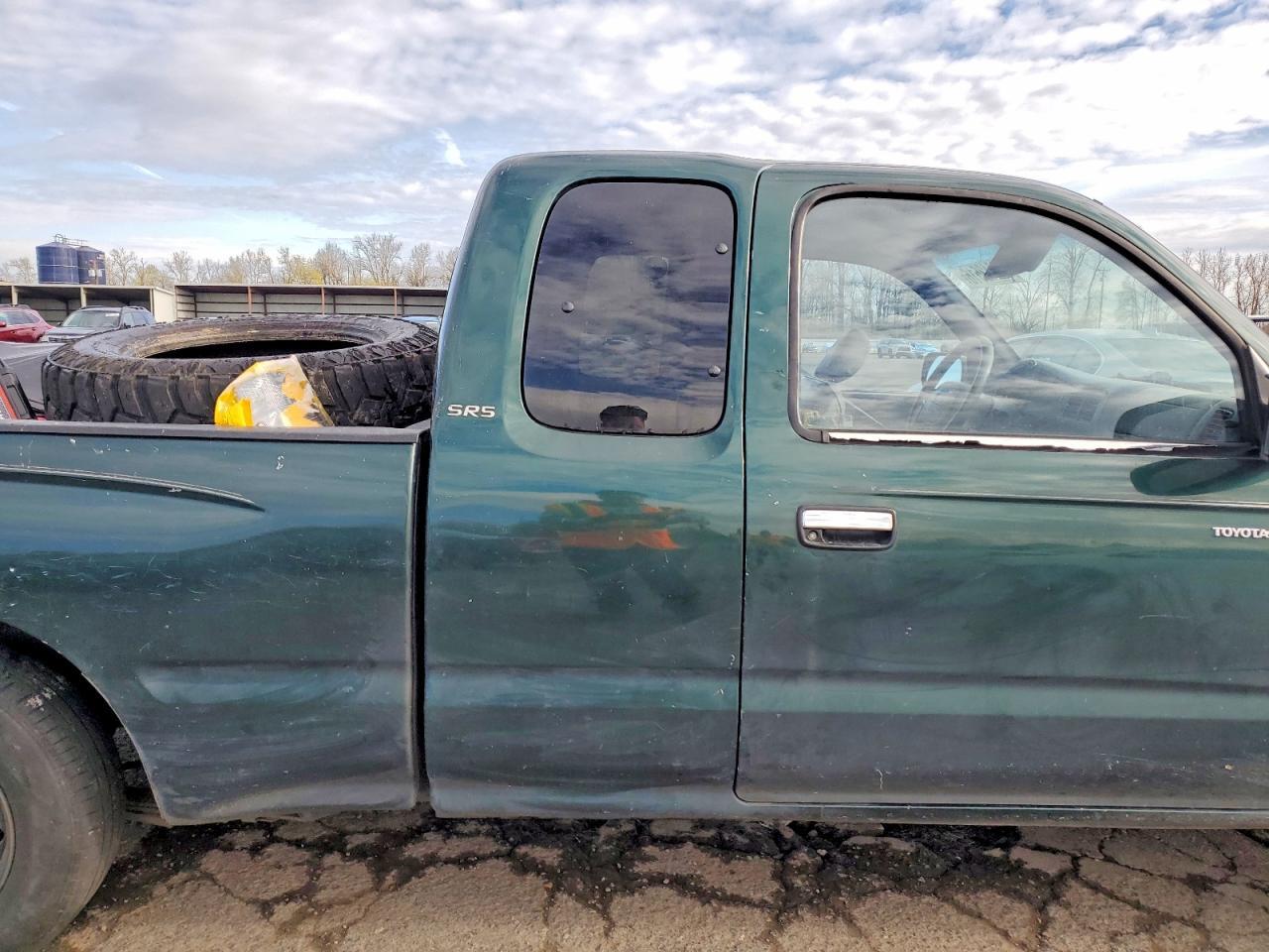 2000 Toyota Tacoma Base