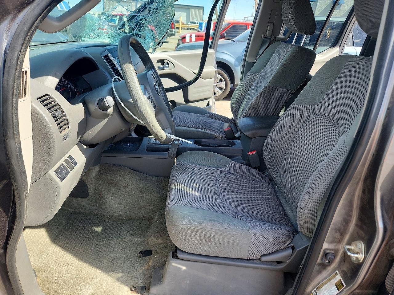 2017 Nissan Frontier SV