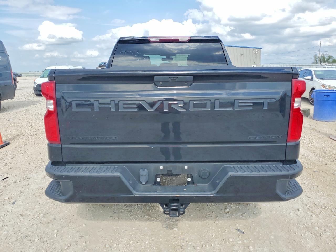 2021 Chevrolet Silverado C1500 Custom