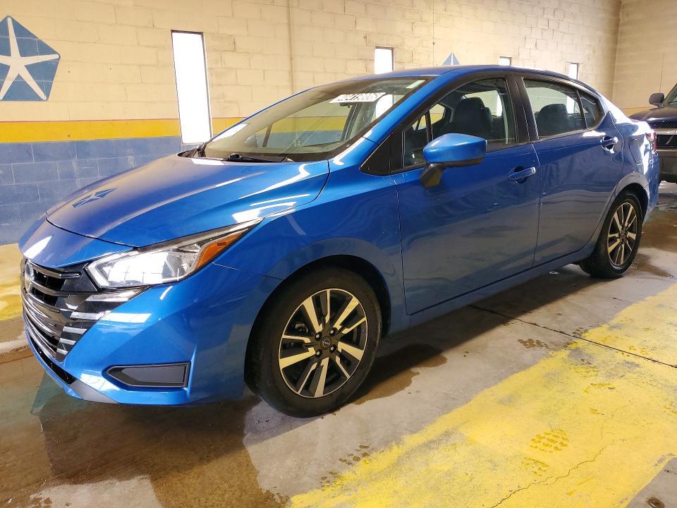 2023 Nissan Versa sv