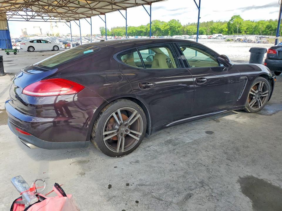 2014 Porsche Panamera 2