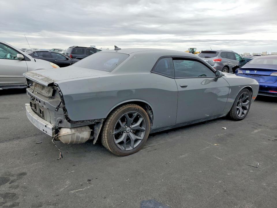 2017 Dodge Challenger sxt