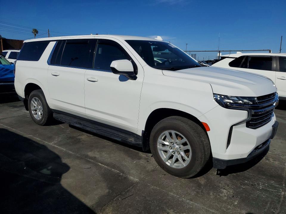 2023 Chevrolet Suburban K1500 lt