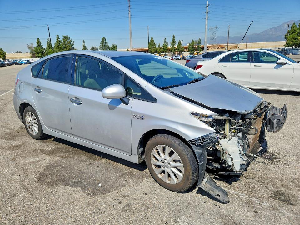 2013 Toyota Prius Plug-in Hybrid Base