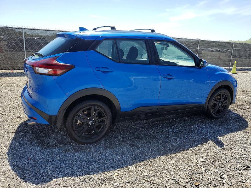 2024 Nissan Kicks sv
