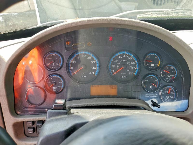 2013 International 4000 4400-BOX Truck