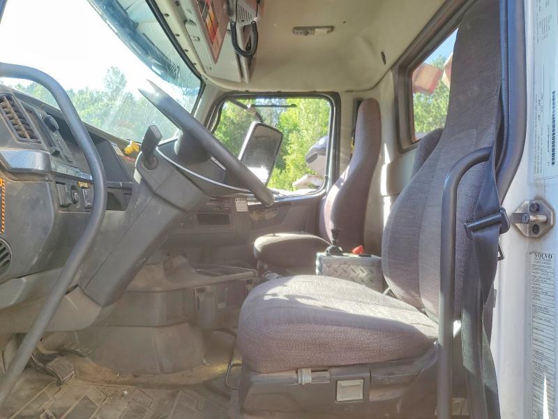 2019 Volv O VHD Dump Truck