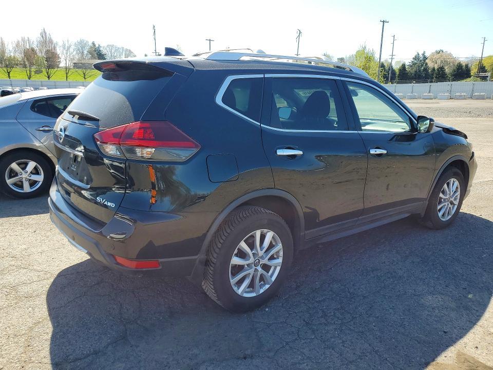 2020 Nissan Rogue sv
