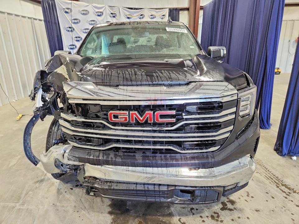 2025 GMC Sierra C1500 SLT