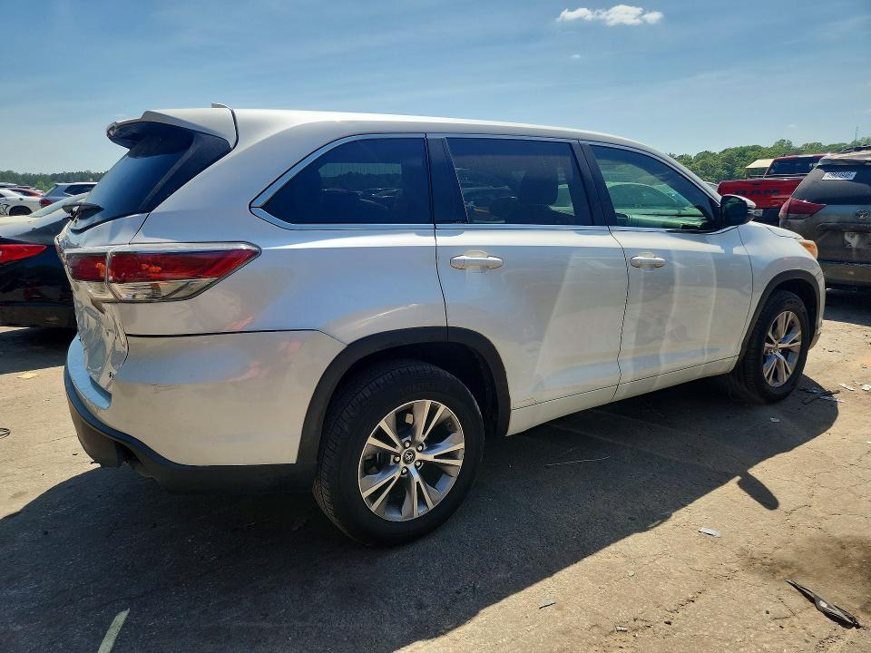 2016 Toyota Highlander le Plus
