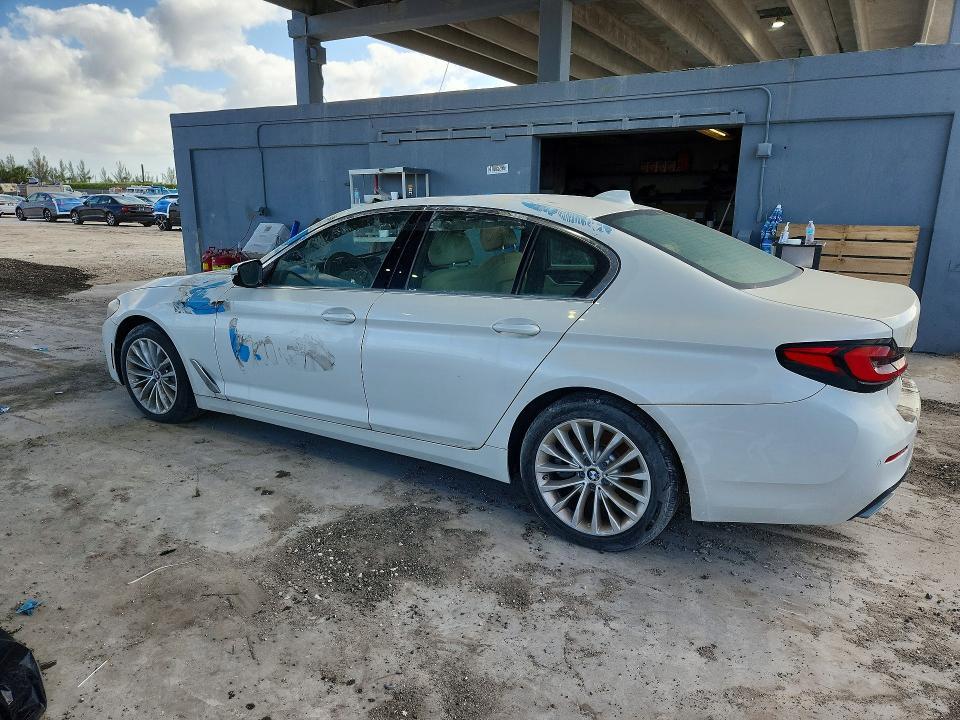 2022 BMW 530 i