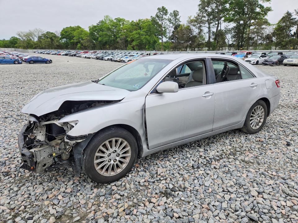 2010 Toyota Camry le