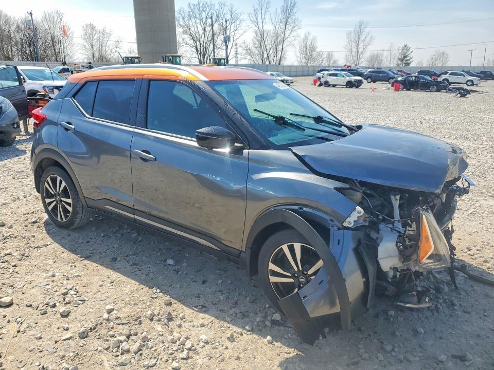 2019 Nissan Kicks s