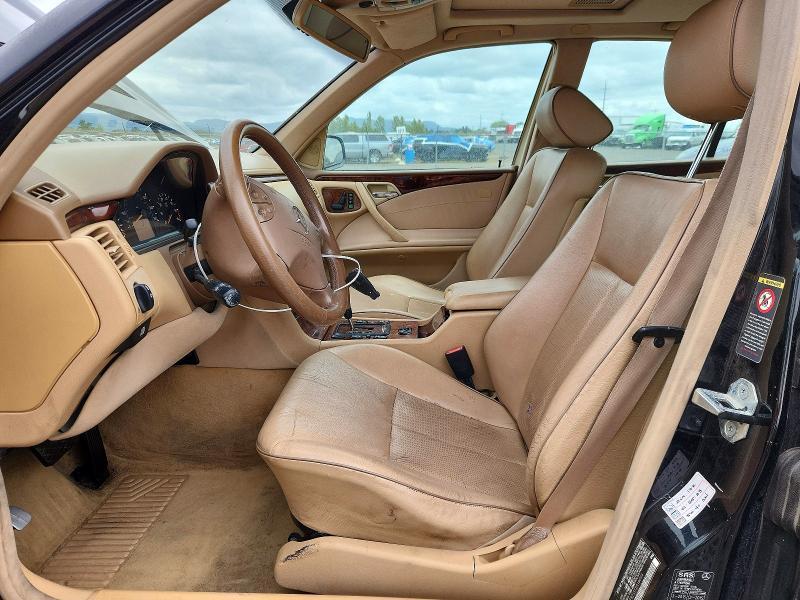 2000 Mercedes-Benz E 320 4matic