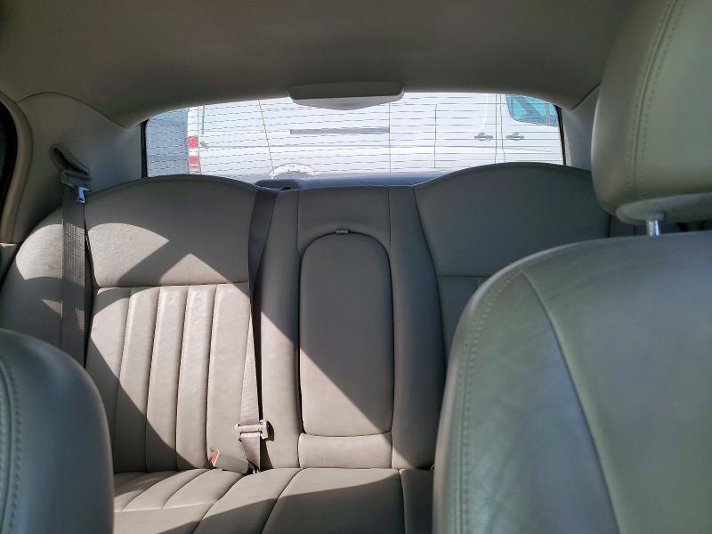 2005 Lincoln Town car s