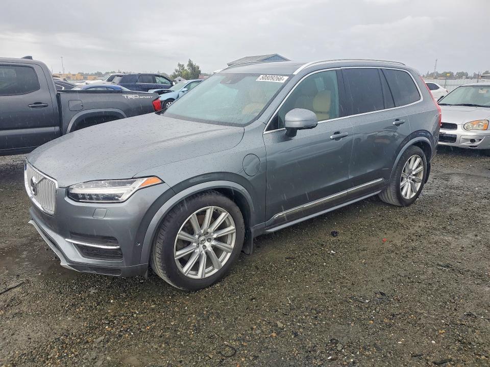 2017 Volvo Xc90 T8